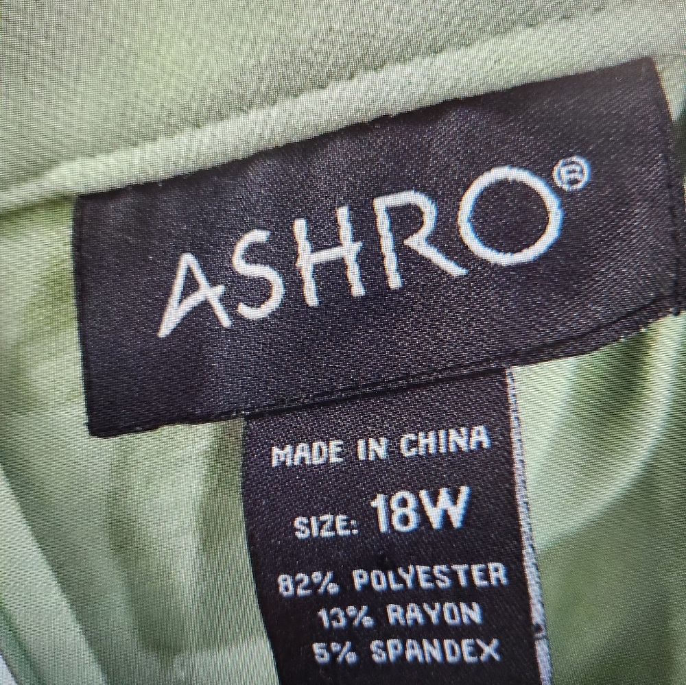 Spring Green Pantsuit - Picture 8 of 9